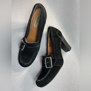 Steve Madden black faux suede buckle heels | Size 9.5